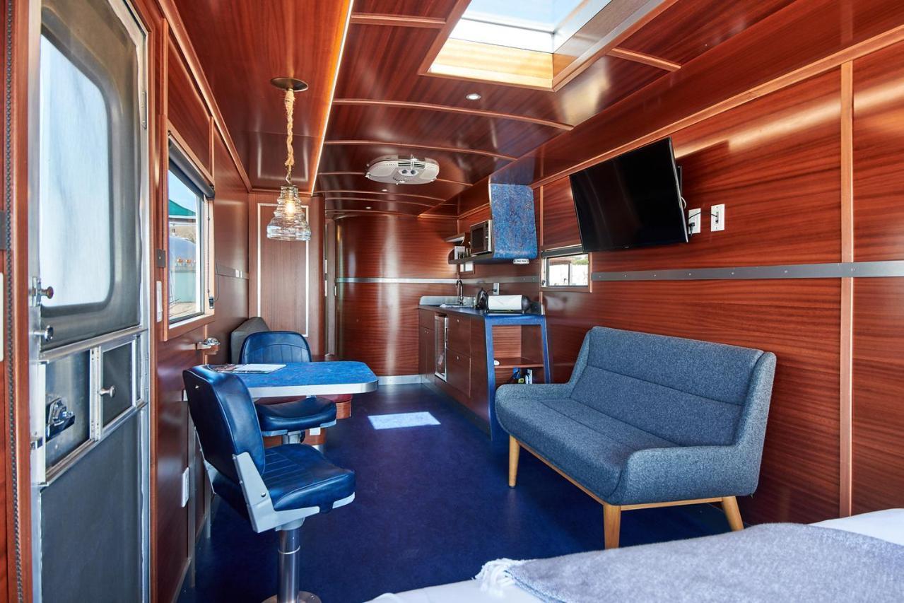 Waypoint Ventura Hotel Екстериор снимка