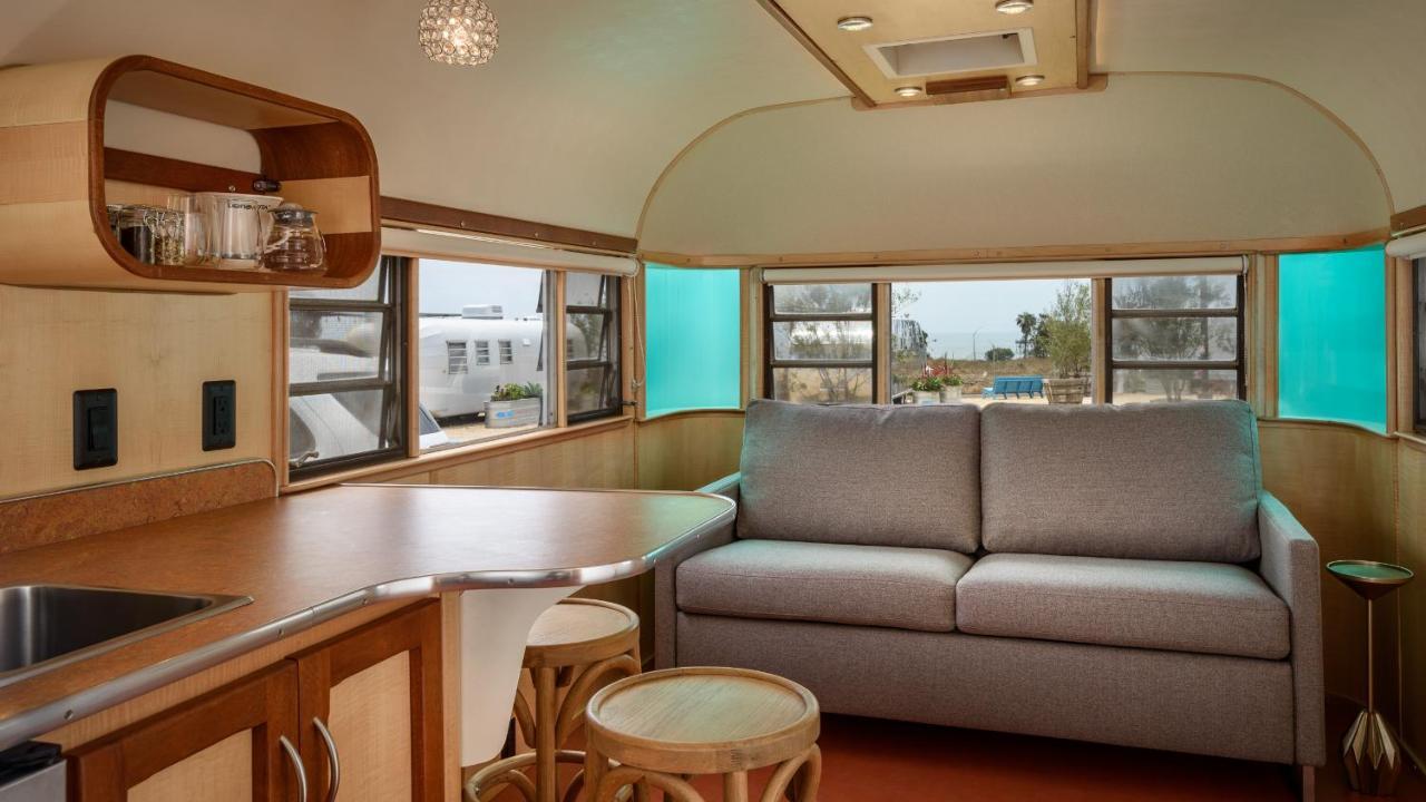 Waypoint Ventura Hotel Екстериор снимка